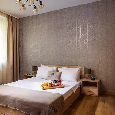 Lejlighed Spacious With Lovely Terrace